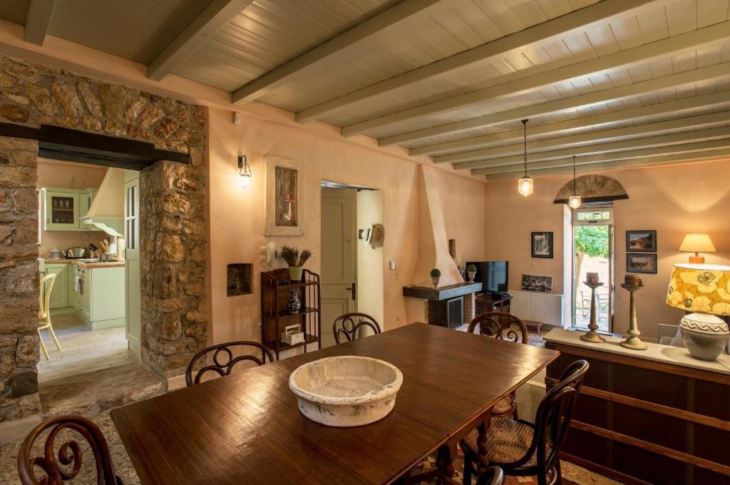 Kyparissia Old Town Lodge With Amazing Sea View Dış mekan fotoğraf